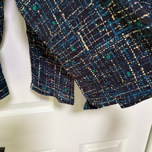 Catherines Women's Abstract Print Button Down Roll Tab Sleeve Top Size 2X - Picture 11 of 14